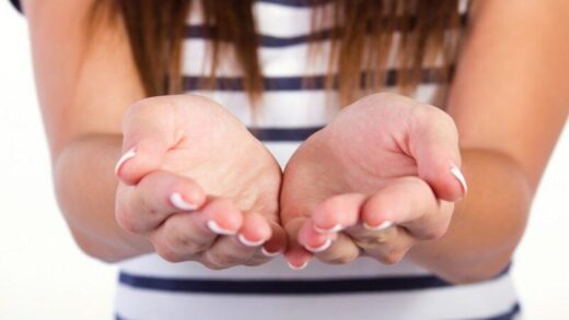 długie palce co oznaczają