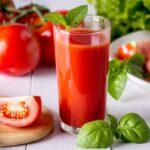 świeży sok pomidorowy - dlaczego warto go pić?