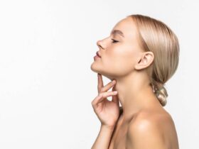 Czym się różny kwas hialuronowy od botoksu?